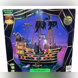 2006 Lemax Spookytown “The Pillager” #65409 Lighted Pirate Ship Halloween